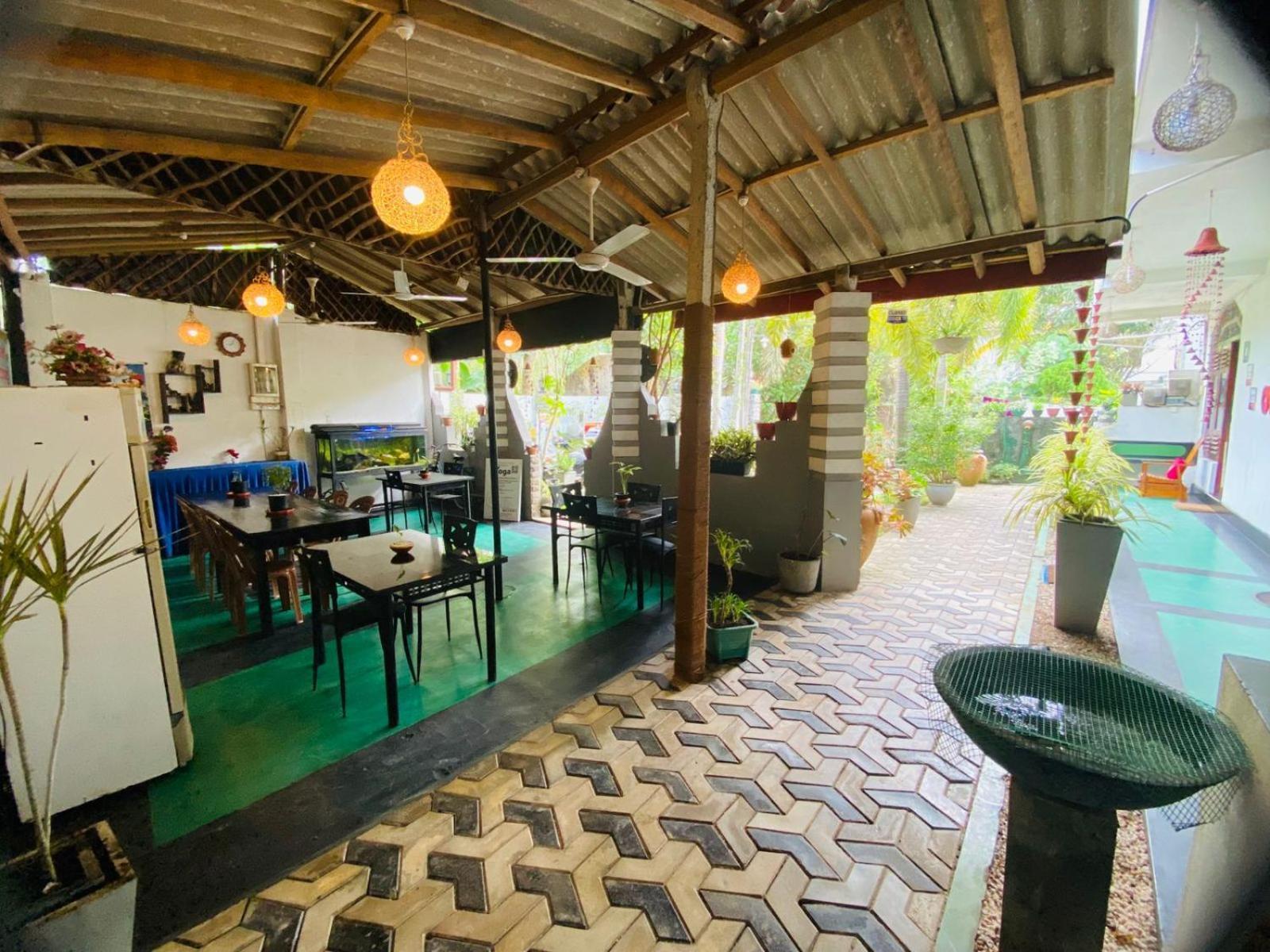 Awon Mirissa Hotel Exterior photo