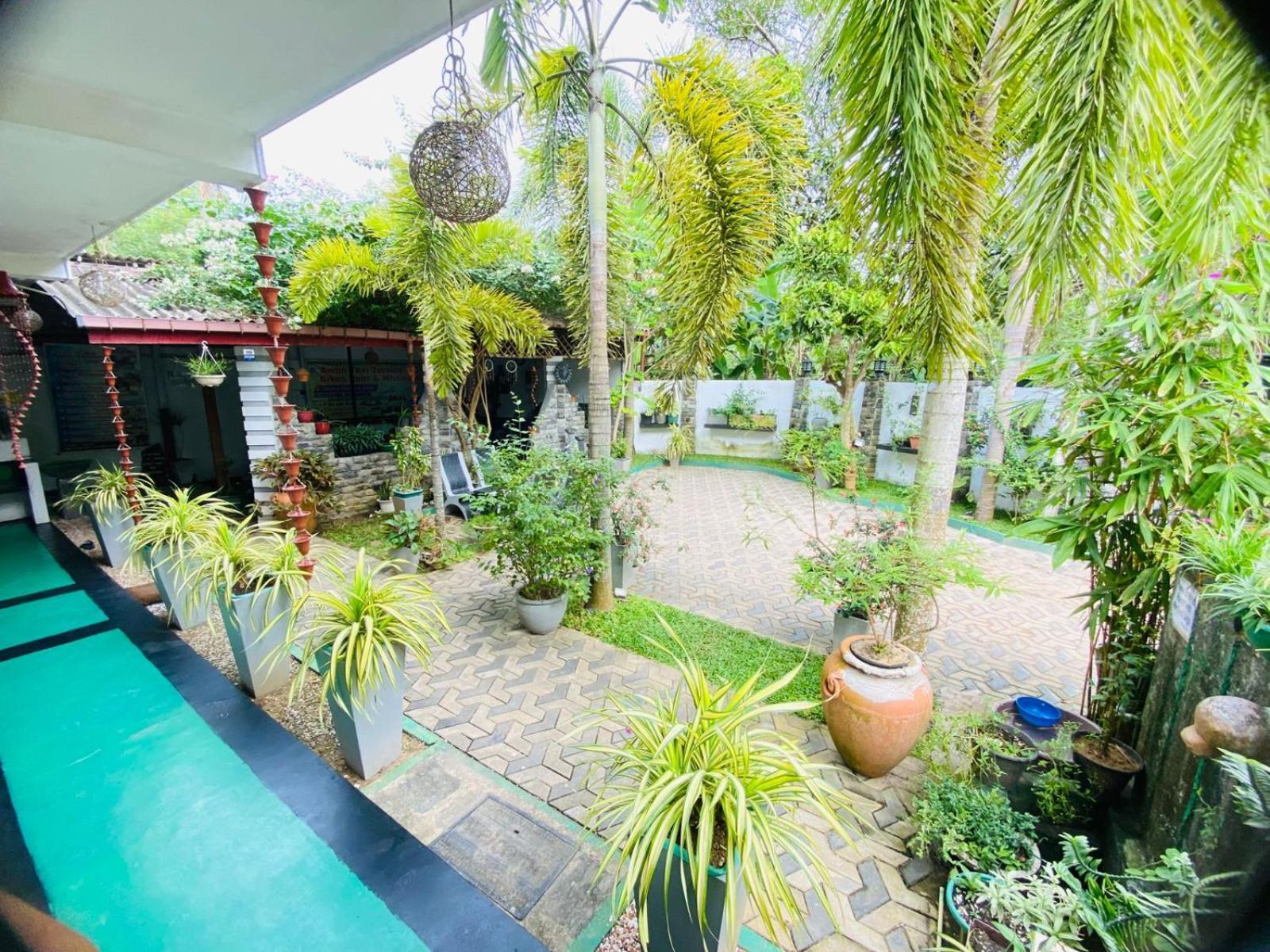 Awon Mirissa Hotel Exterior photo