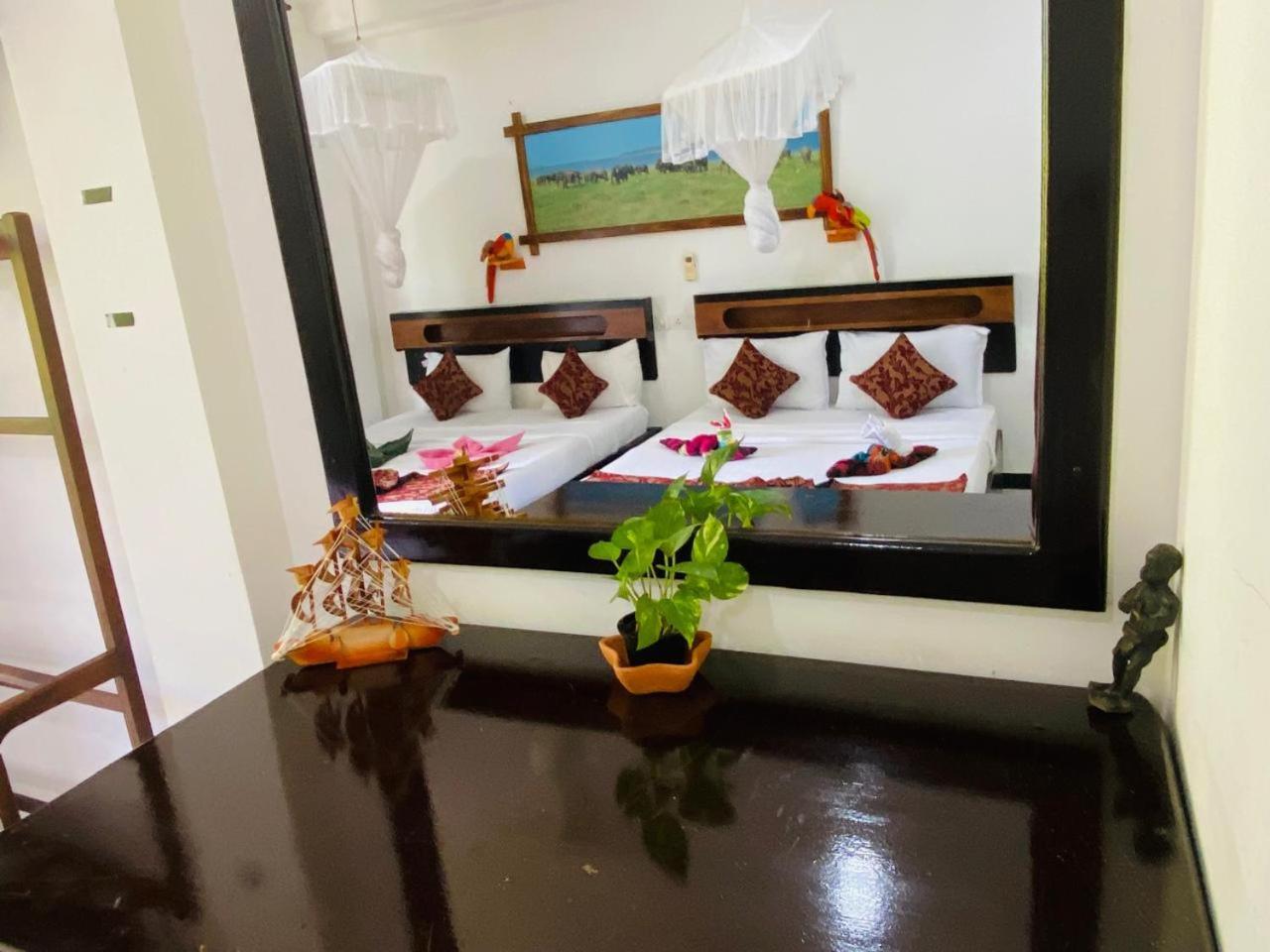 Awon Mirissa Hotel Exterior photo